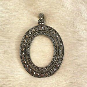 LArge Oval‎ Frame Pendant Gunmetal 3615
